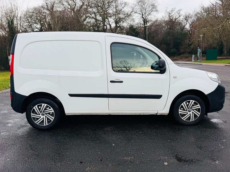Used Renault Kangoo 2015 for sale - 77264161: Photo 2