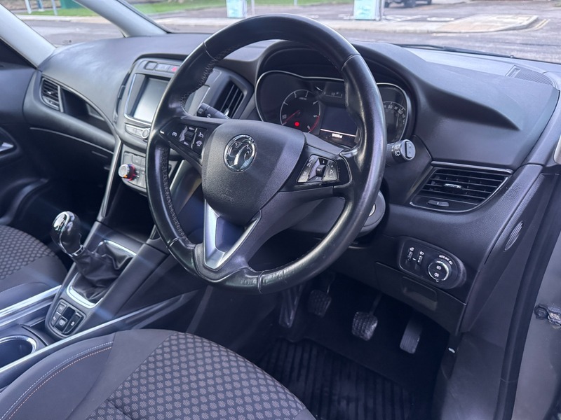 Used Vauxhall Zafira 2017 for sale - 77547980: Photo 13