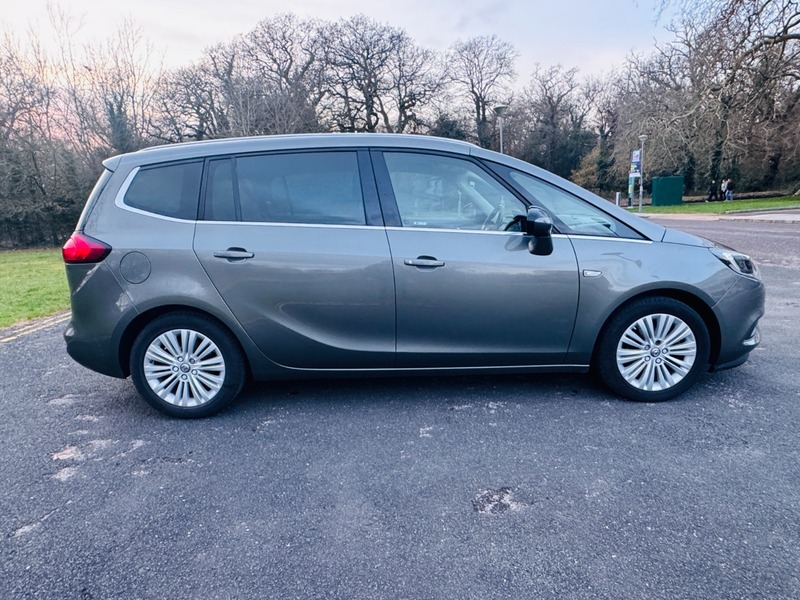 Used Vauxhall Zafira 2017 for sale - 77547980: Photo 2