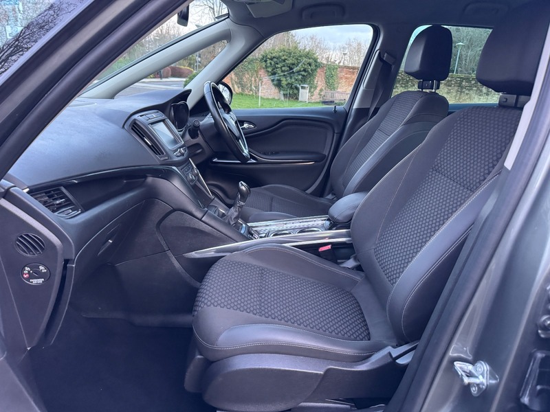Used Vauxhall Zafira 2017 for sale - 77547980: Photo 30