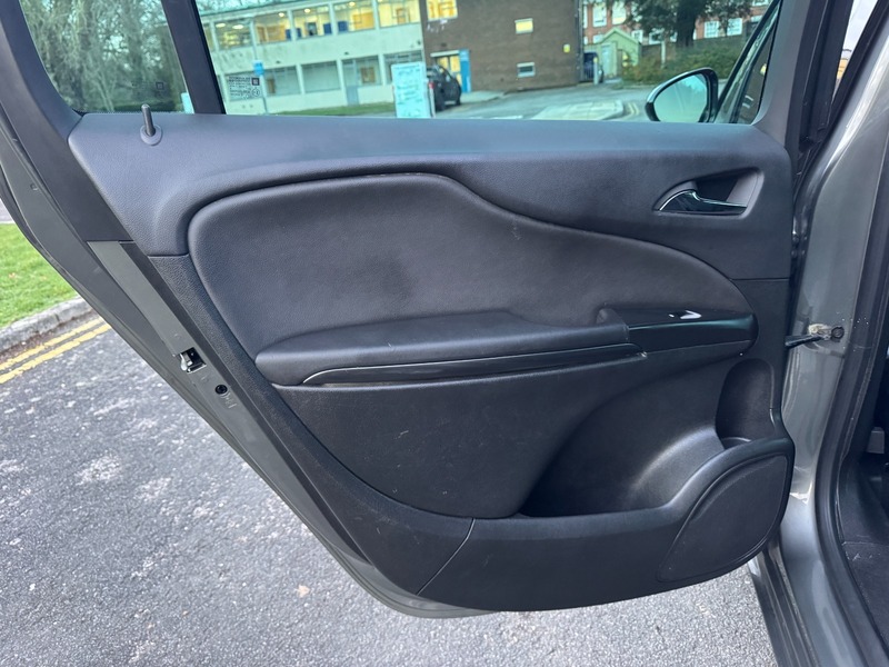 Used Vauxhall Zafira 2017 for sale - 77547980: Photo 45