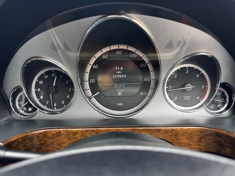 Used Mercedes-Benz E Class 2012 for sale - 76376396: Photo 12