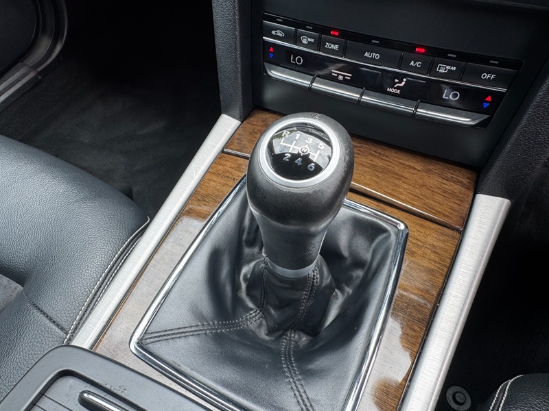 Used Mercedes-Benz E Class 2012 for sale - 76376396: Photo 15