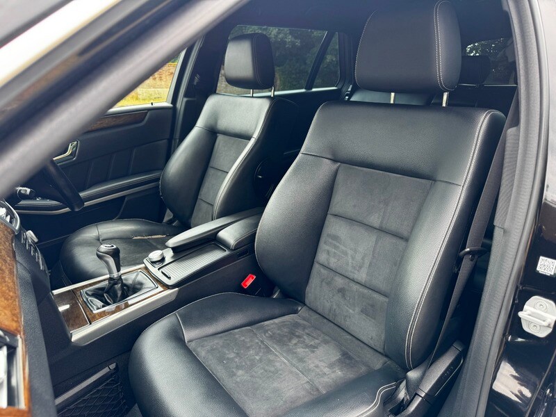 Used Mercedes-Benz E Class 2012 for sale - 76376396: Photo 25