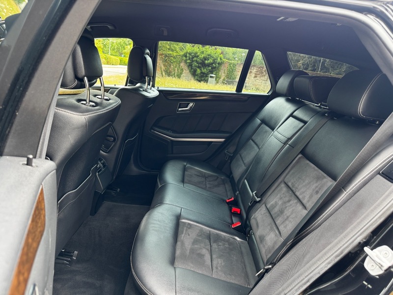 Used Mercedes-Benz E Class 2012 for sale - 76376396: Photo 26