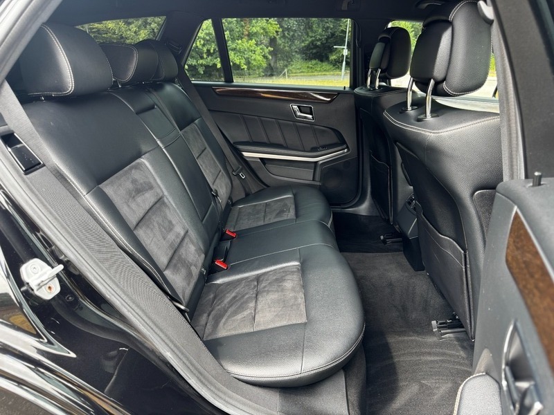 Used Mercedes-Benz E Class 2012 for sale - 76376396: Photo 28