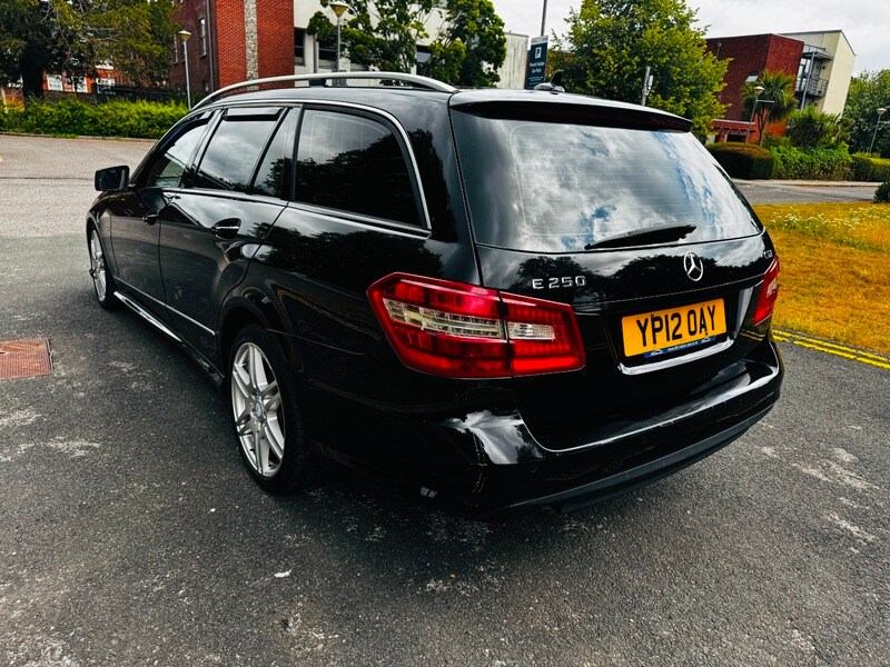 Used Mercedes-Benz E Class 2012 for sale - 76376396: Photo 40