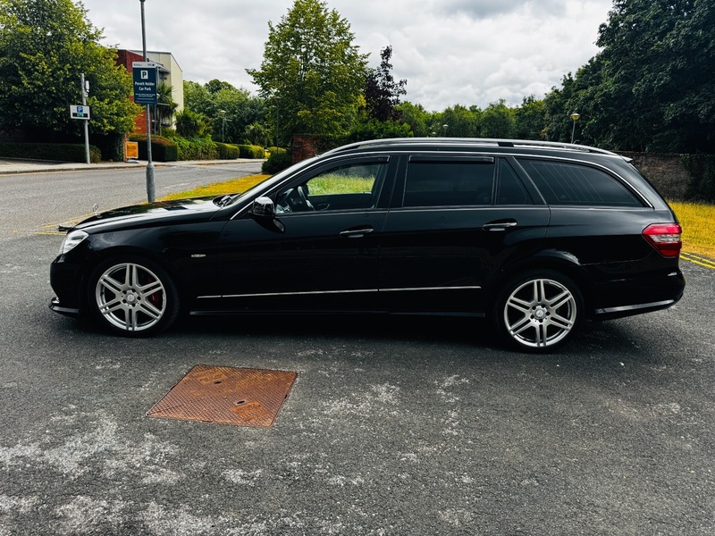Used Mercedes-Benz E Class 2012 for sale - 76376396: Photo 41