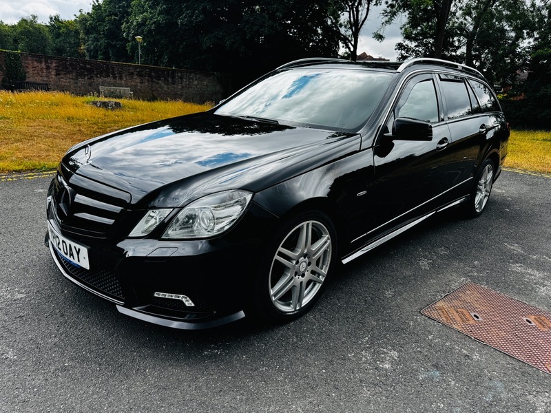 Used Mercedes-Benz E Class 2012 for sale - 76376396: Photo 42