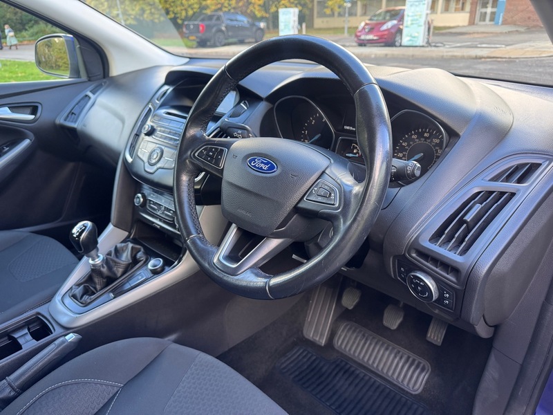 Used Ford Focus 2015 for sale - 75953050: Photo 12
