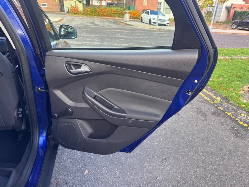 Used Ford Focus 2015 for sale - 75953050: Photo 44