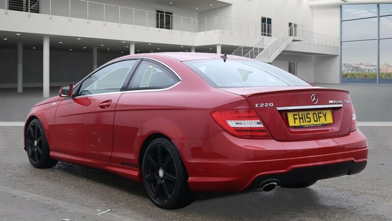 Used Mercedes-Benz C Class 2015 for sale - 77437910: Photo 3