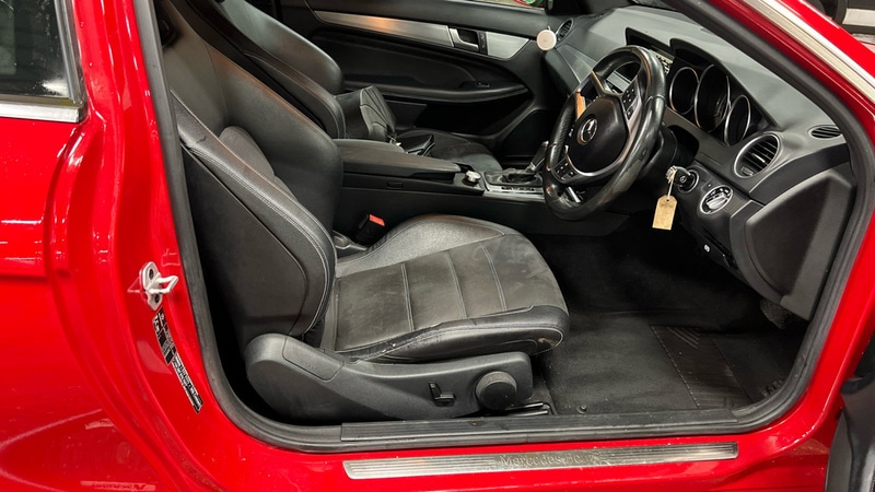 Used Mercedes-Benz C Class 2015 for sale - 77437910: Photo 8