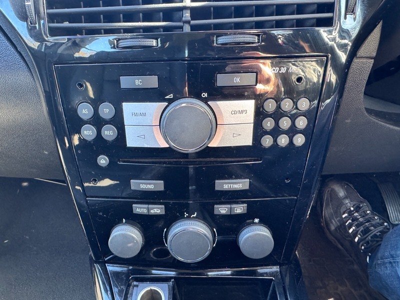 Used Vauxhall Astra 2009 for sale - 78069667: Photo 22