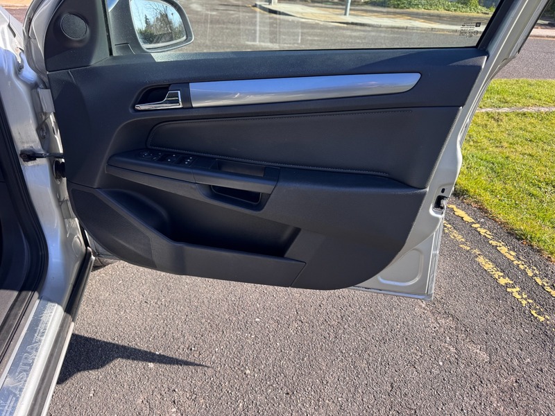 Used Vauxhall Astra 2009 for sale - 78069667: Photo 35