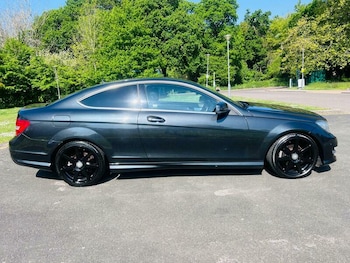 Used Mercedes-Benz C-Class 2013 for sale - 75403106: Photo