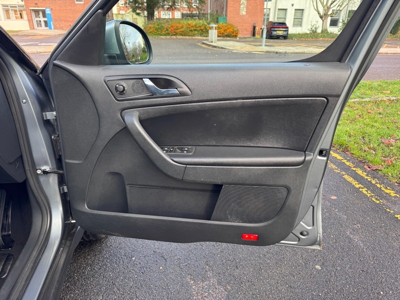 Used Skoda Yeti 2011 for sale - 76758780: Photo 35