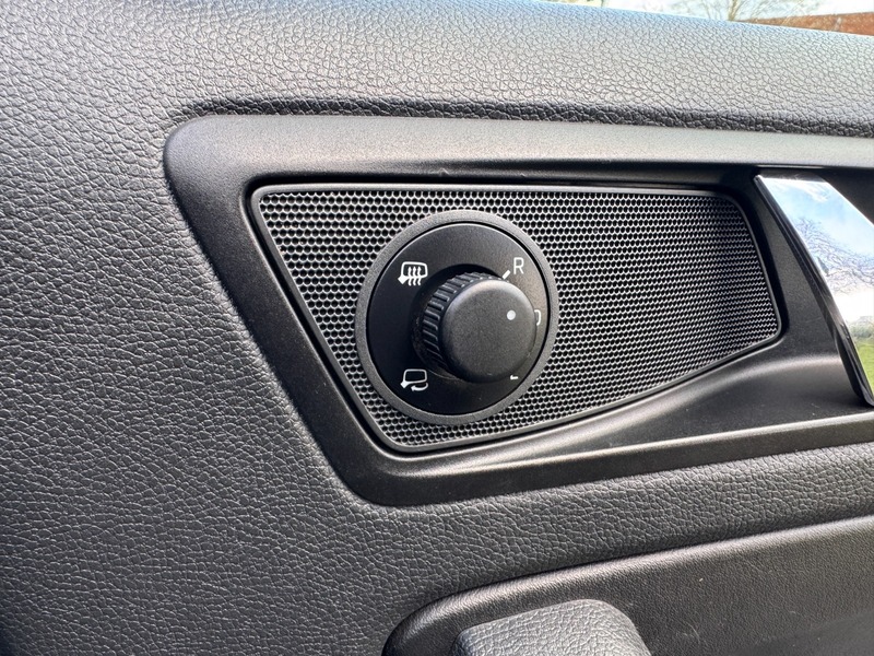 Used Skoda Yeti 2011 for sale - 76758780: Photo 37