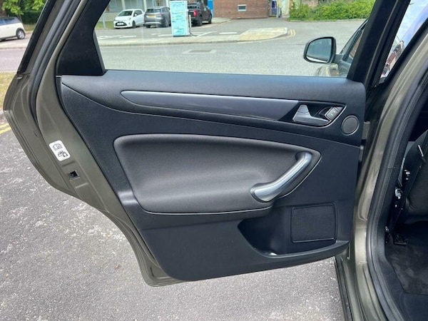 Used Ford Mondeo 2011 for sale - 75403181: Photo 17