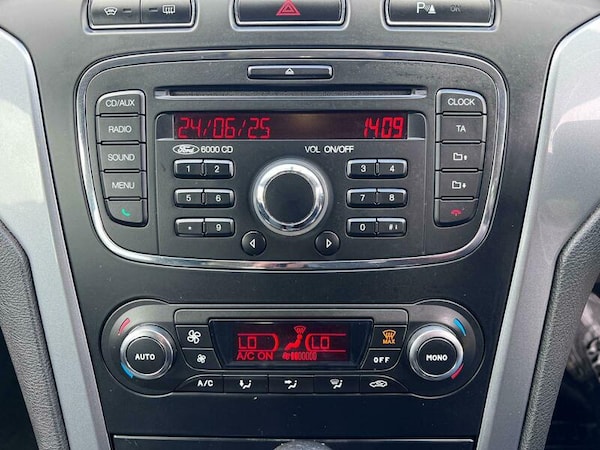Used Ford Mondeo 2011 for sale - 75403181: Photo 9