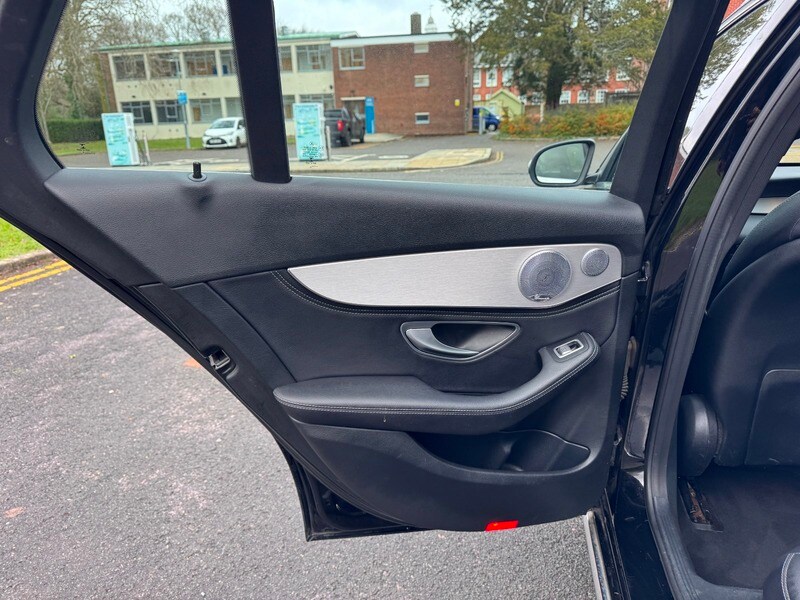 Used Mercedes-Benz C Class 2015 for sale - 76974072: Photo 48