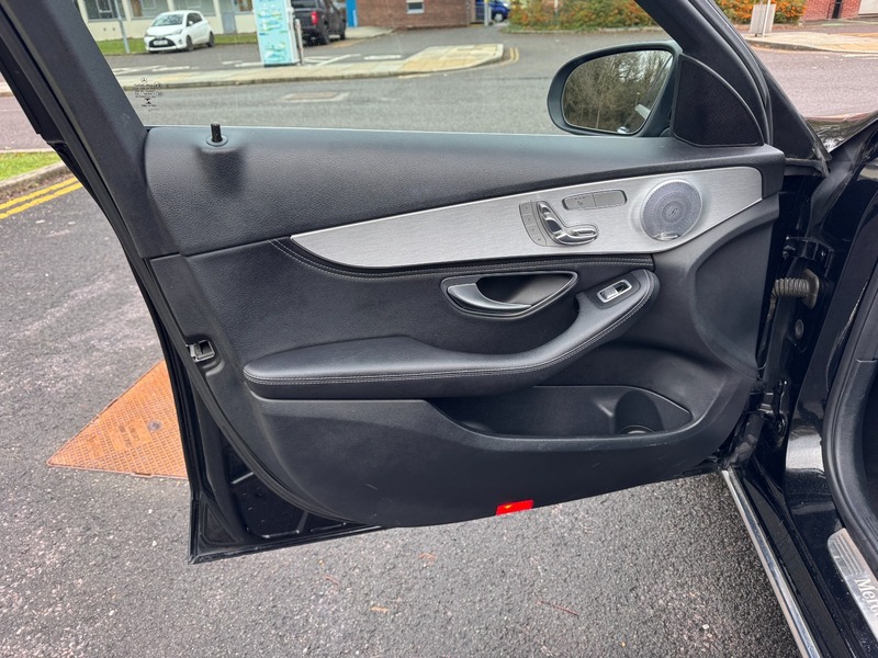 Used Mercedes-Benz C Class 2015 for sale - 76974072: Photo 49