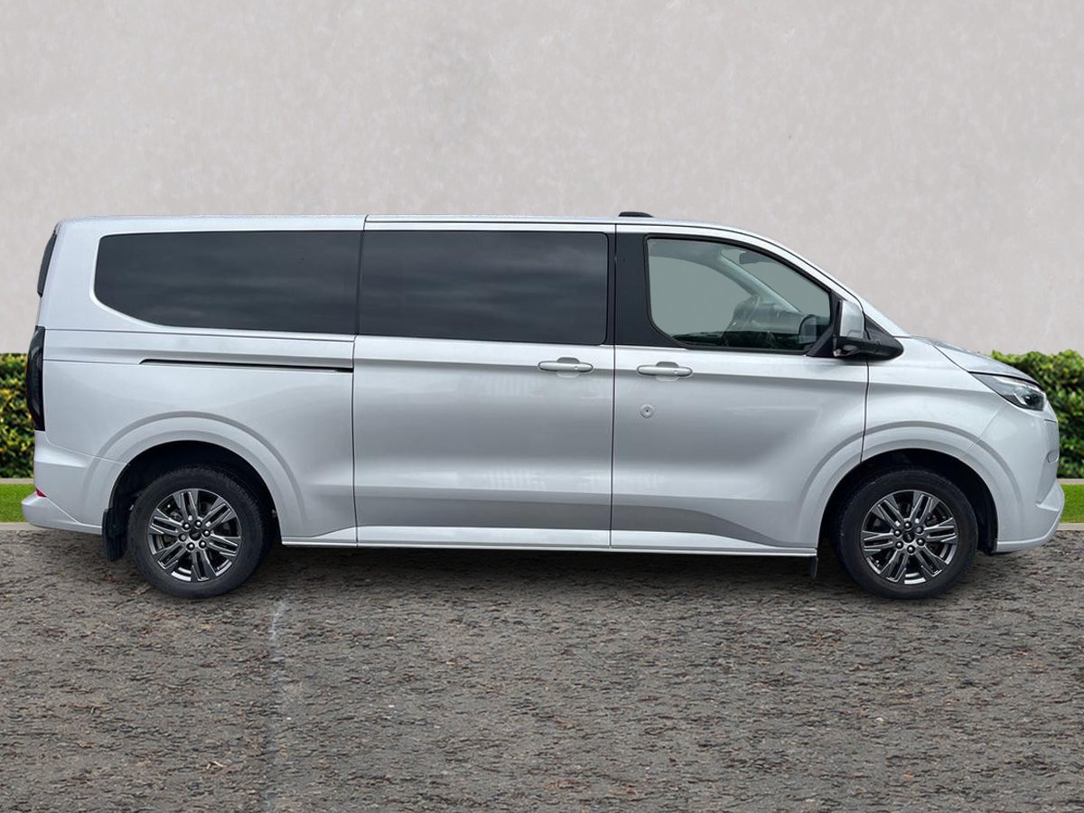 Used Ford Tourneo Custom 2025 for sale - 77884776: Photo 2