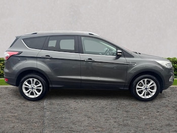 Used Ford Kuga 2017 for sale - 77960010: Photo