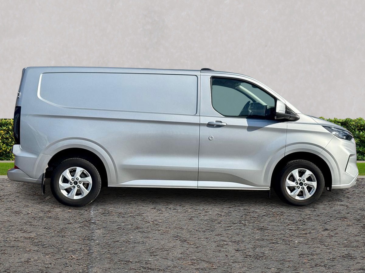Used Ford Transit Custom 2024 for sale - 77877466: Photo 2
