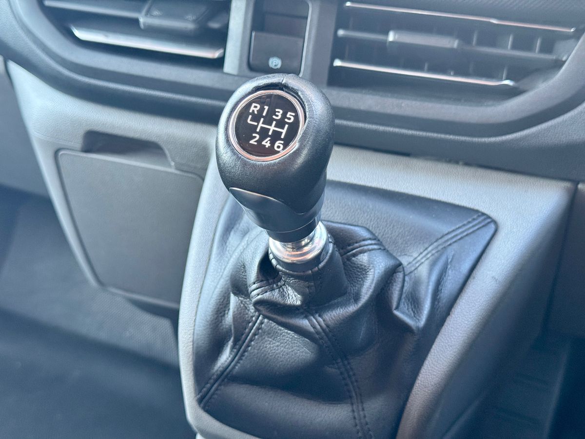 Used Ford Transit Custom 2024 for sale - 77877466: Photo 24