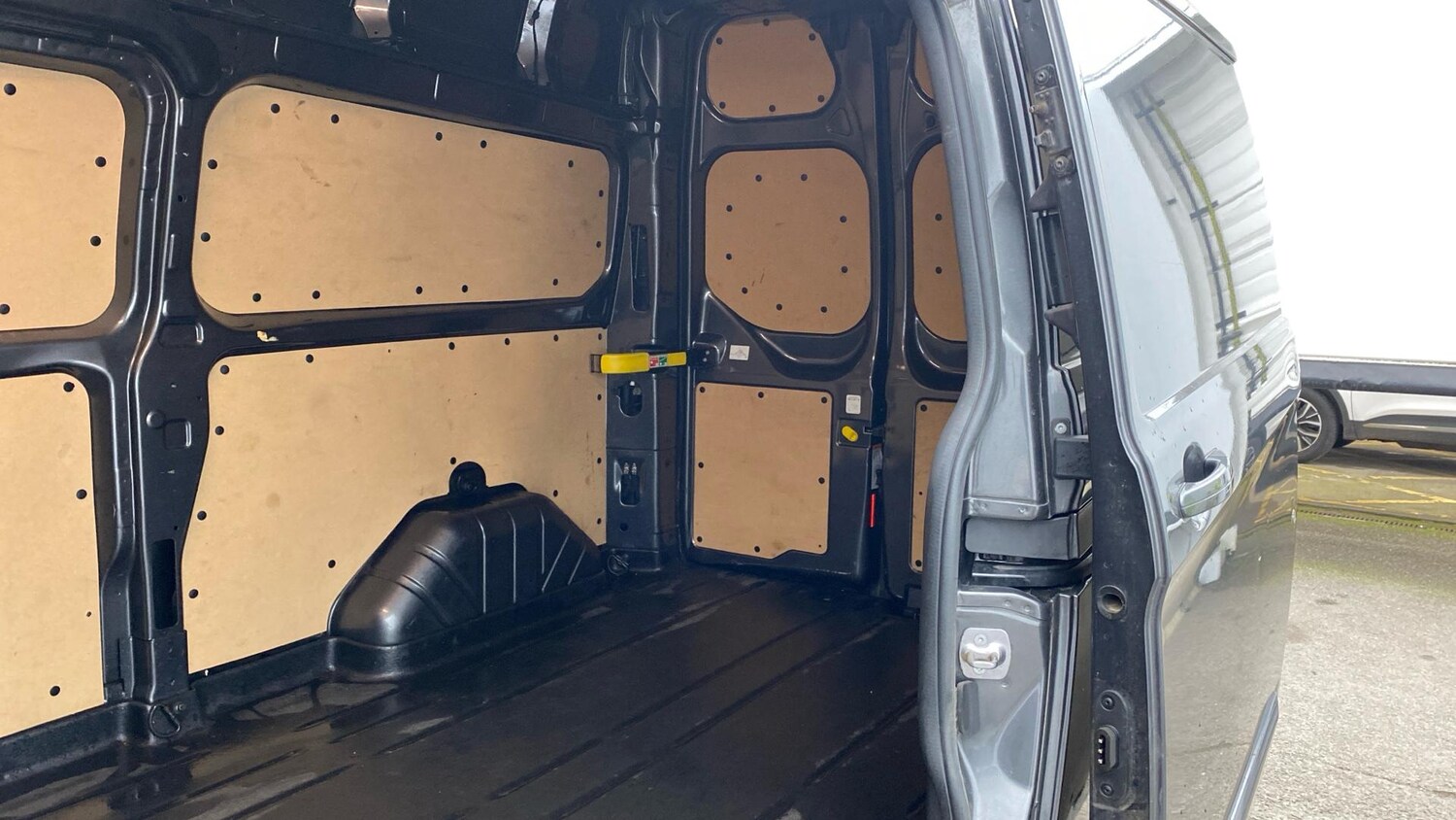 Used Ford Transit Custom 2023 for sale - 77884792: Photo 14