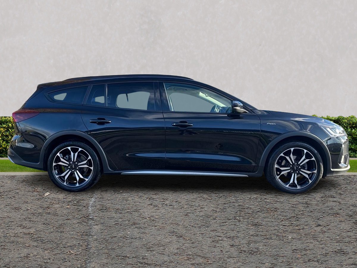 Used Ford Focus 2024 for sale - 77884742: Photo 2