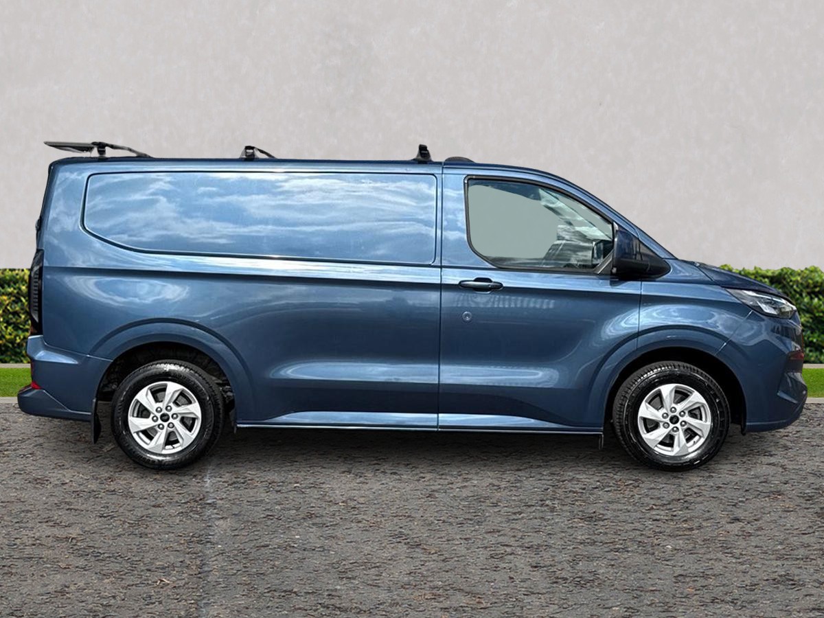 Used Ford Transit Custom 2023 for sale - 78172659: Photo 2