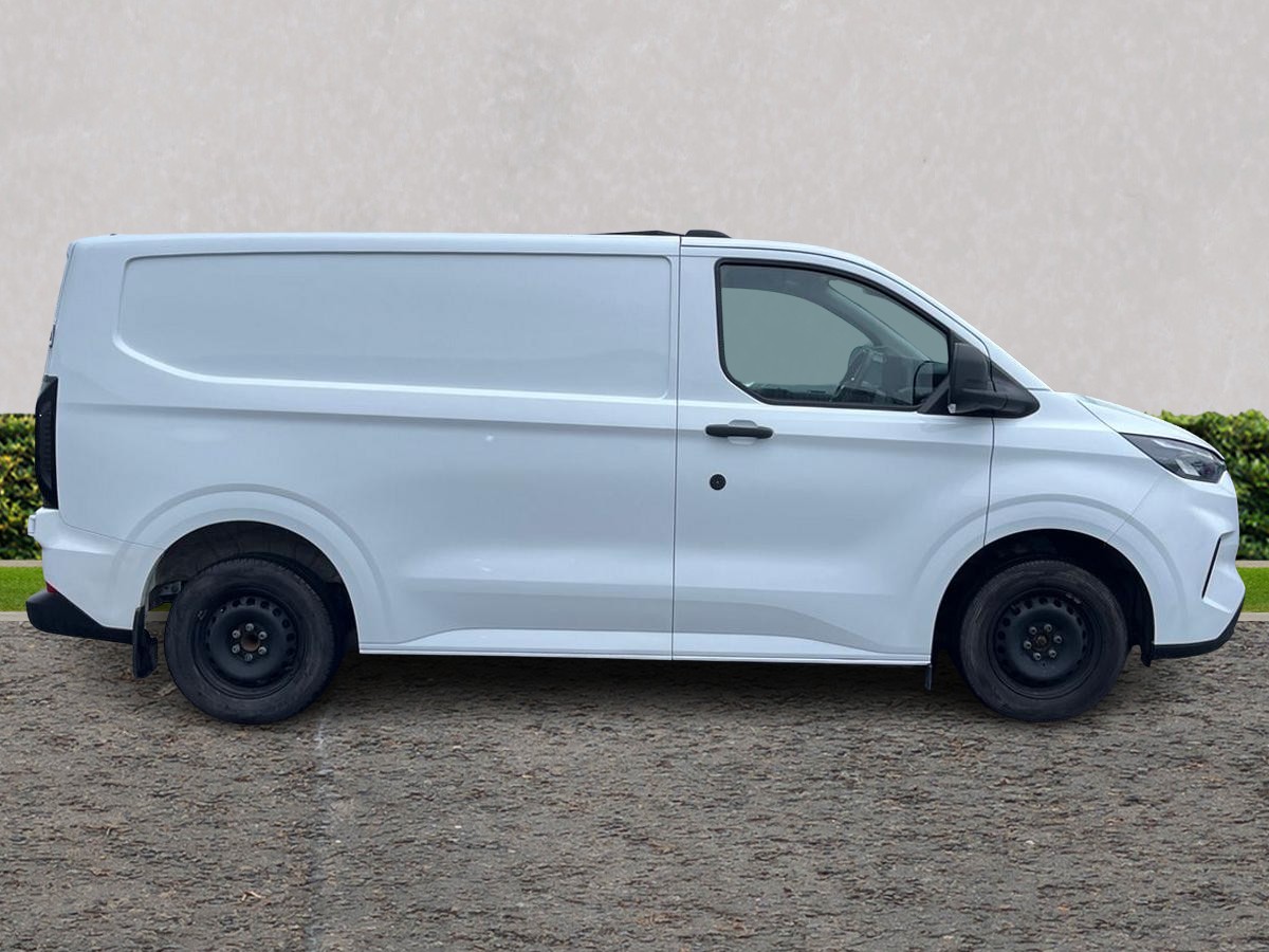 Used Ford Transit Custom 2024 for sale - 77884778: Photo 2