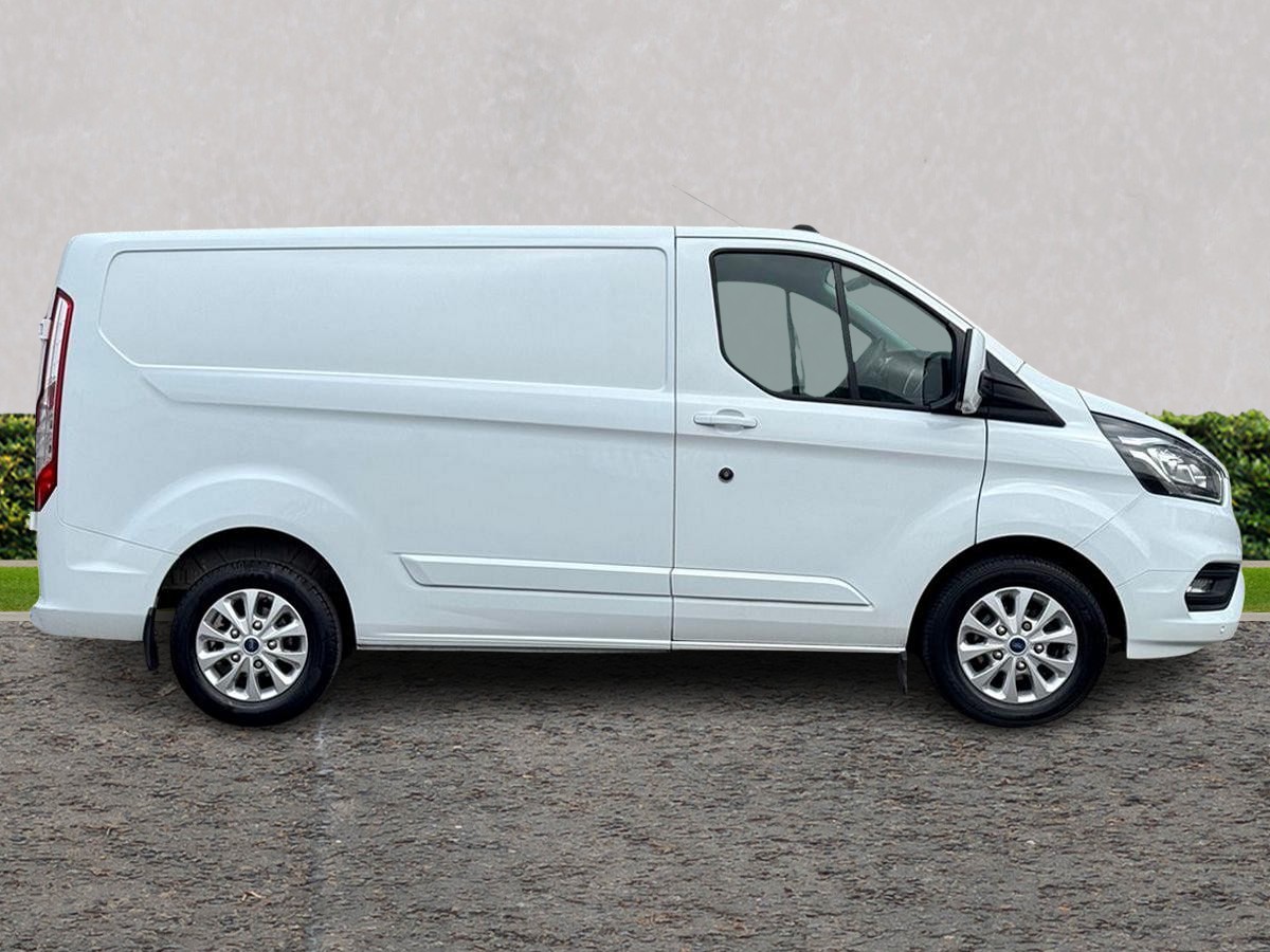 Used Ford Transit Custom 2024 for sale - 77877465: Photo 2