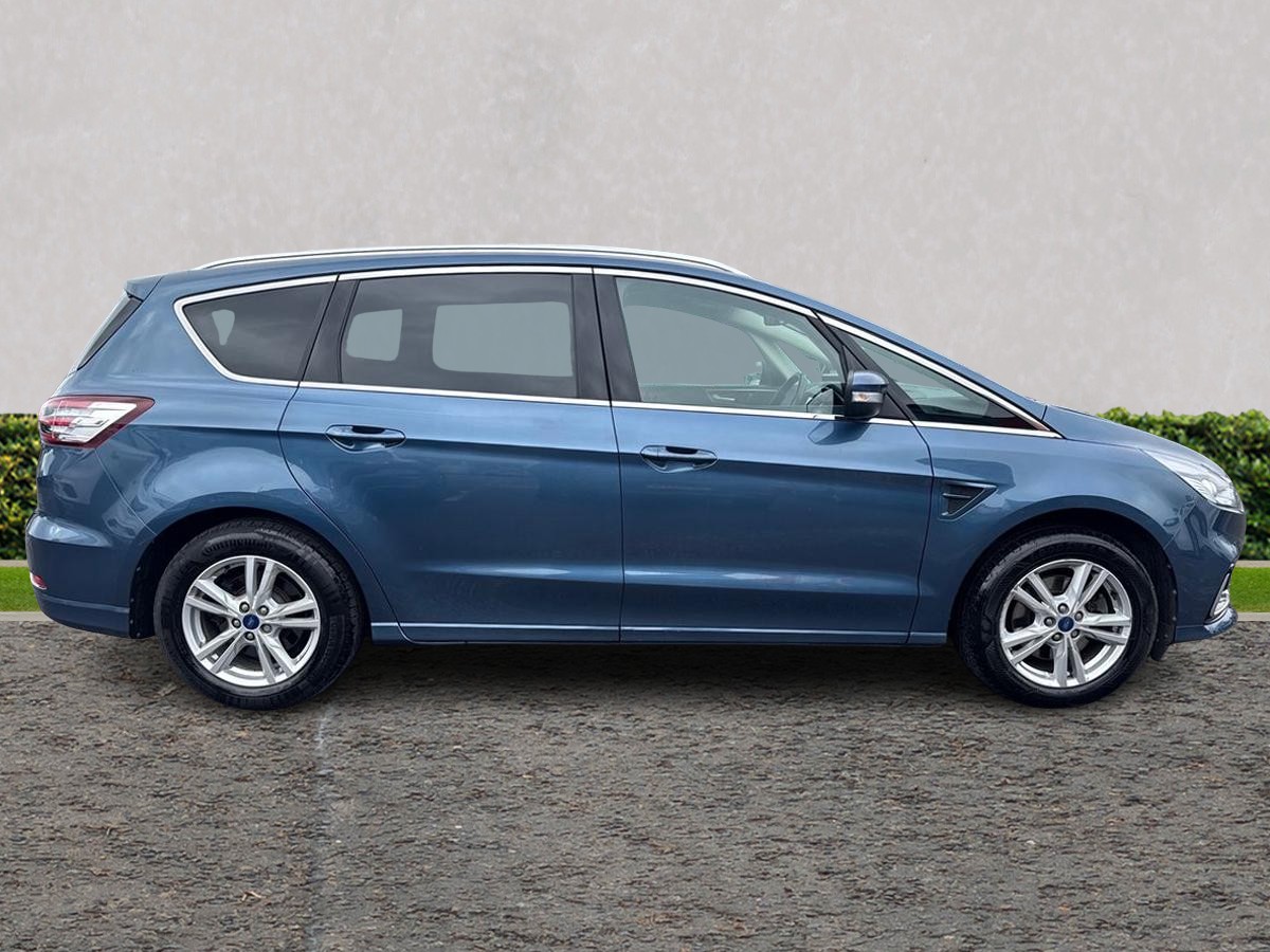 Used Ford S-Max 2022 for sale - 77884746: Photo 2