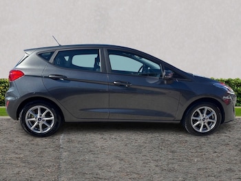 Used Ford Fiesta 2019 for sale - 78103005: Photo