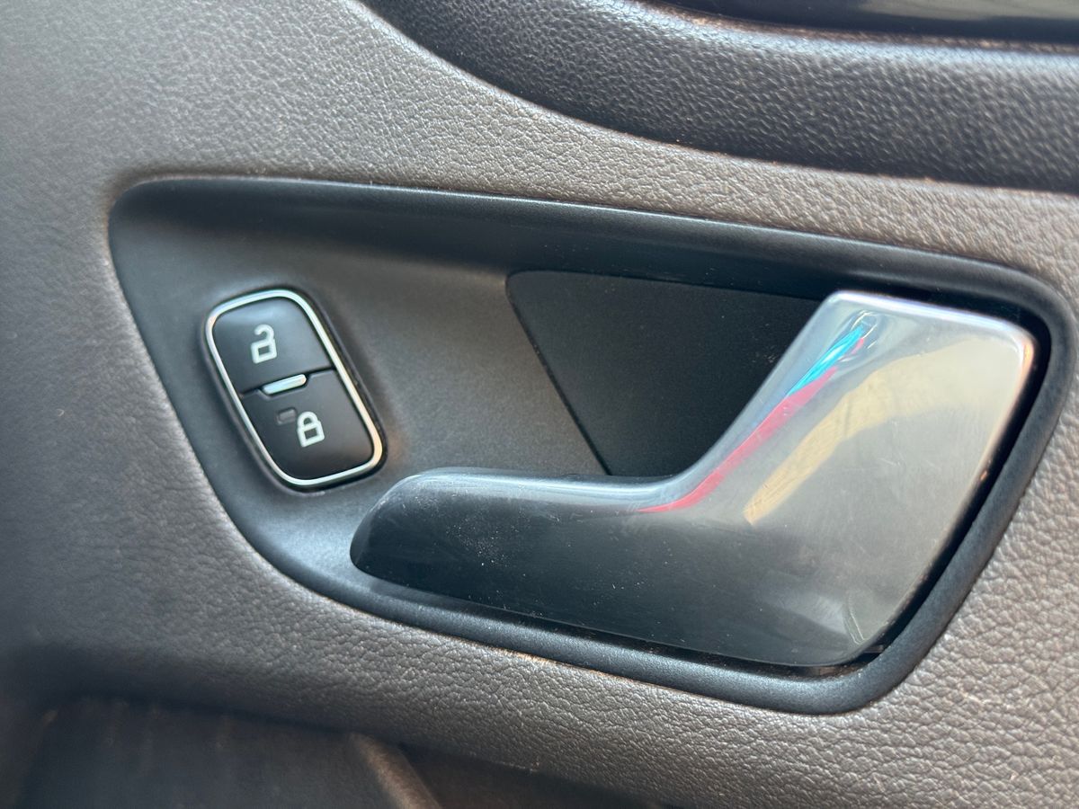 Used Ford Transit Custom 2023 for sale - 77877439: Photo 25