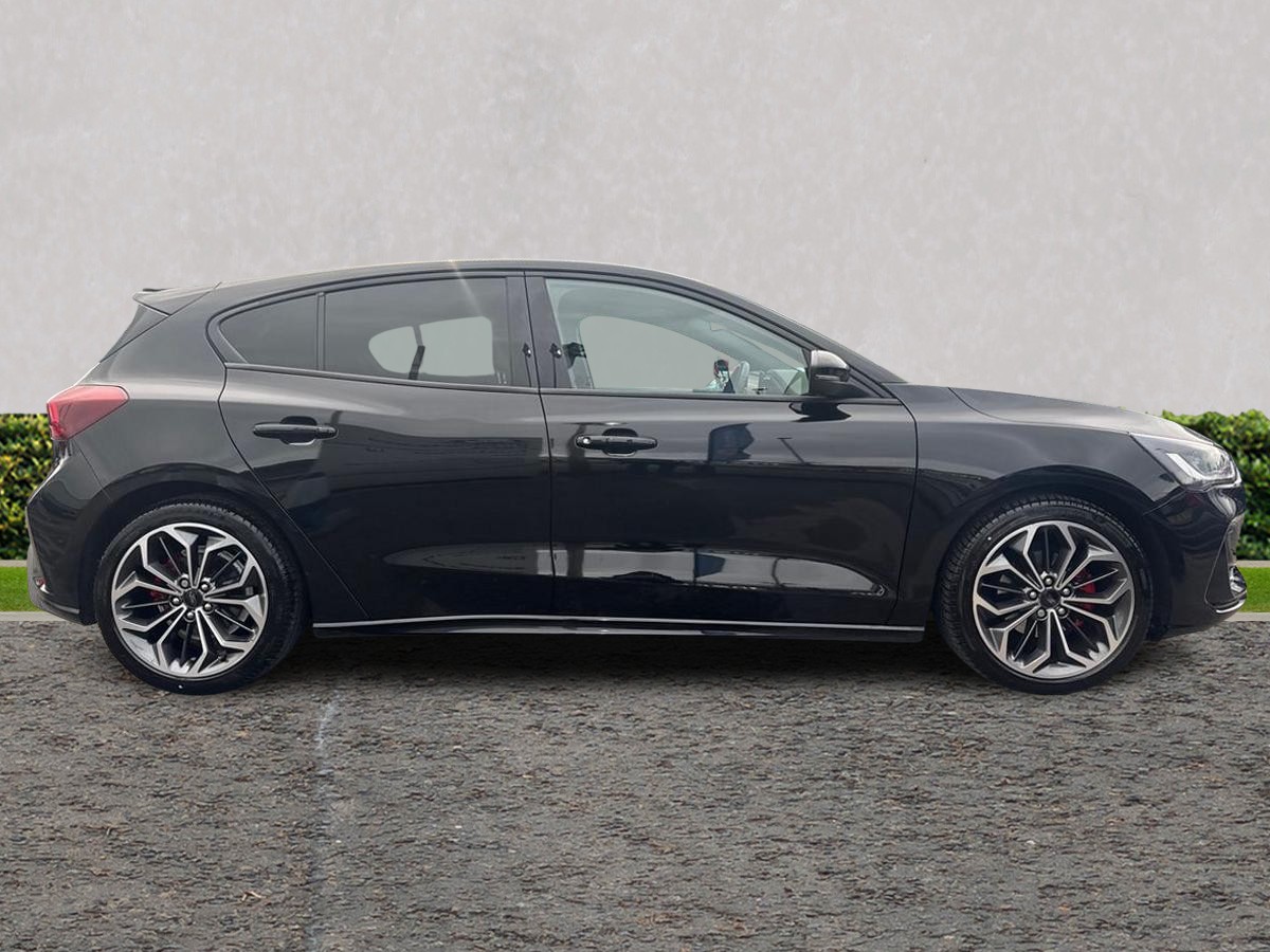 Used Ford Focus 2023 for sale - 77884749: Photo 2