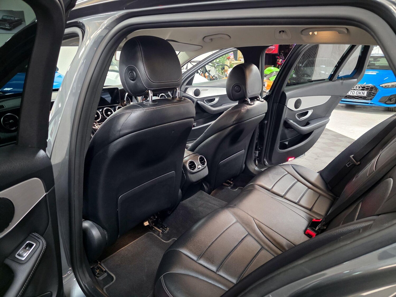 Used Mercedes-Benz C Class 2019 for sale - 76188451: Photo 38