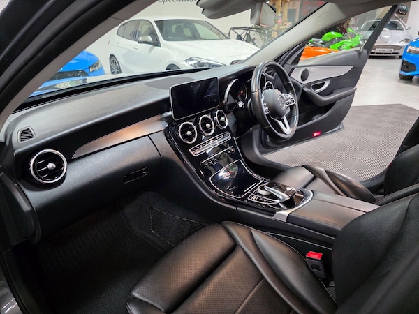 Used Mercedes-Benz C-Class 2019 for sale - 76188451: Photo 3