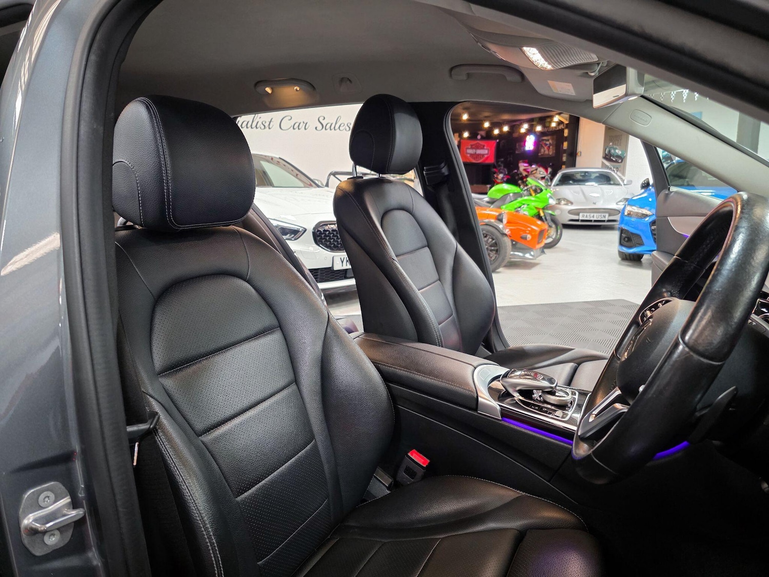 Used Mercedes-Benz C Class 2019 for sale - 76188451: Photo 4