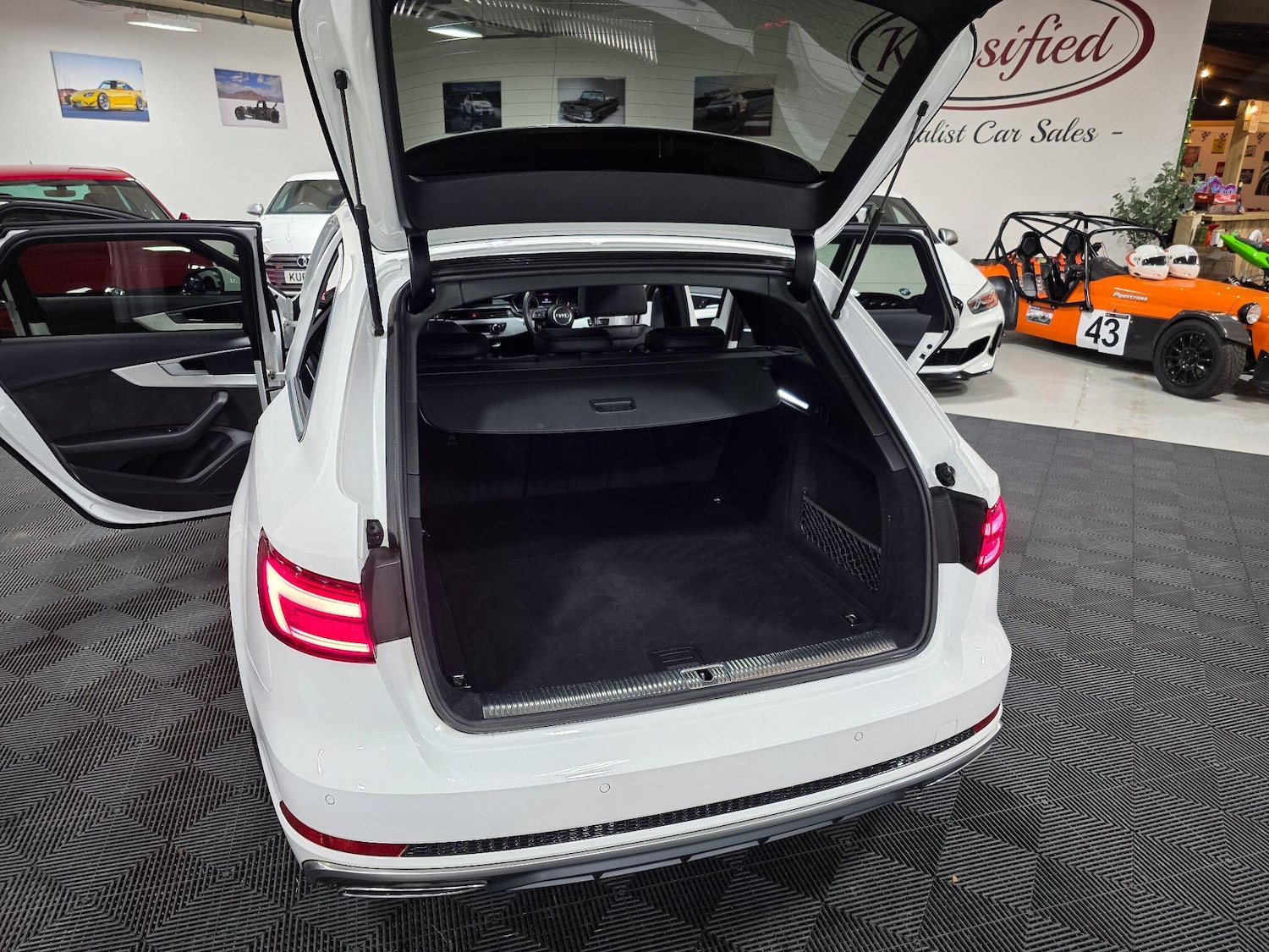 Used Audi A4 2019 for sale - 76714435: Photo 16