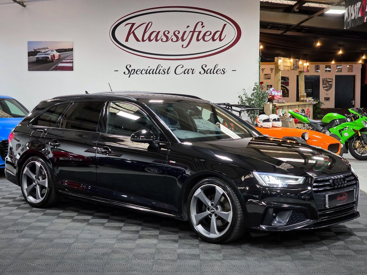 Used Audi A4 Avant 2019 for sale - 76122012: Photo 1