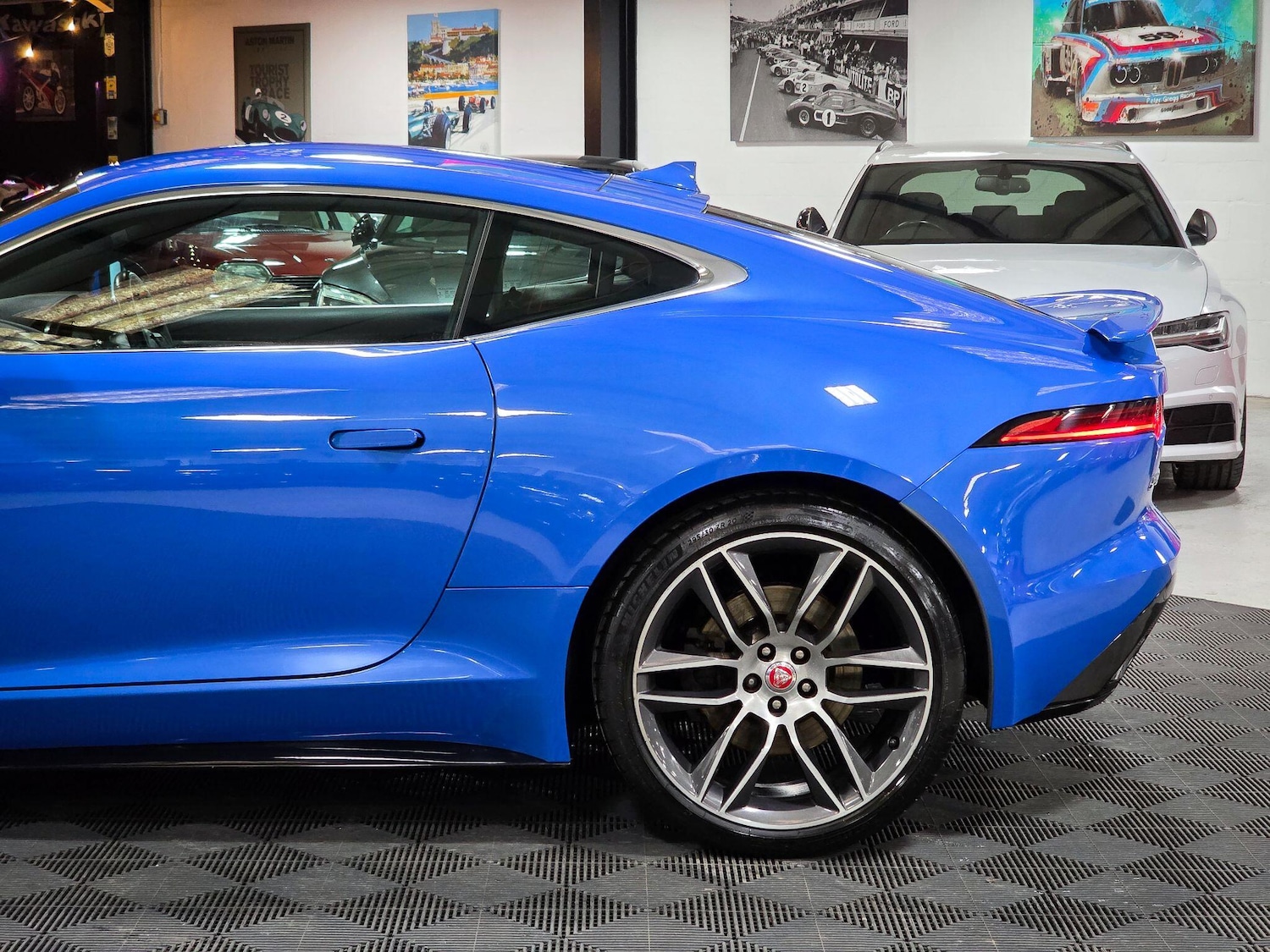 Used Jaguar F-Type 2017 for sale - 77410916: Photo 24