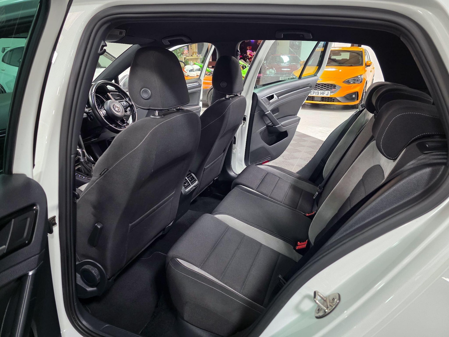 Used Volkswagen Golf 2016 for sale - 76592818: Photo 34