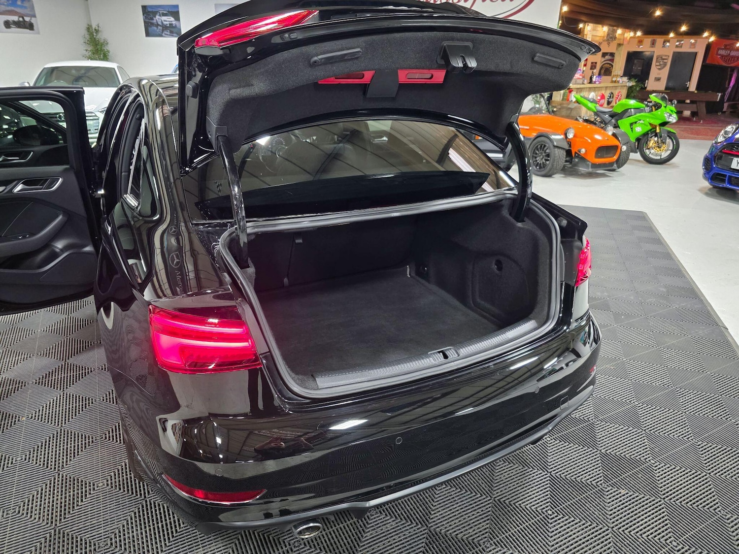 Used Audi A3 2018 for sale - 76997669: Photo 24