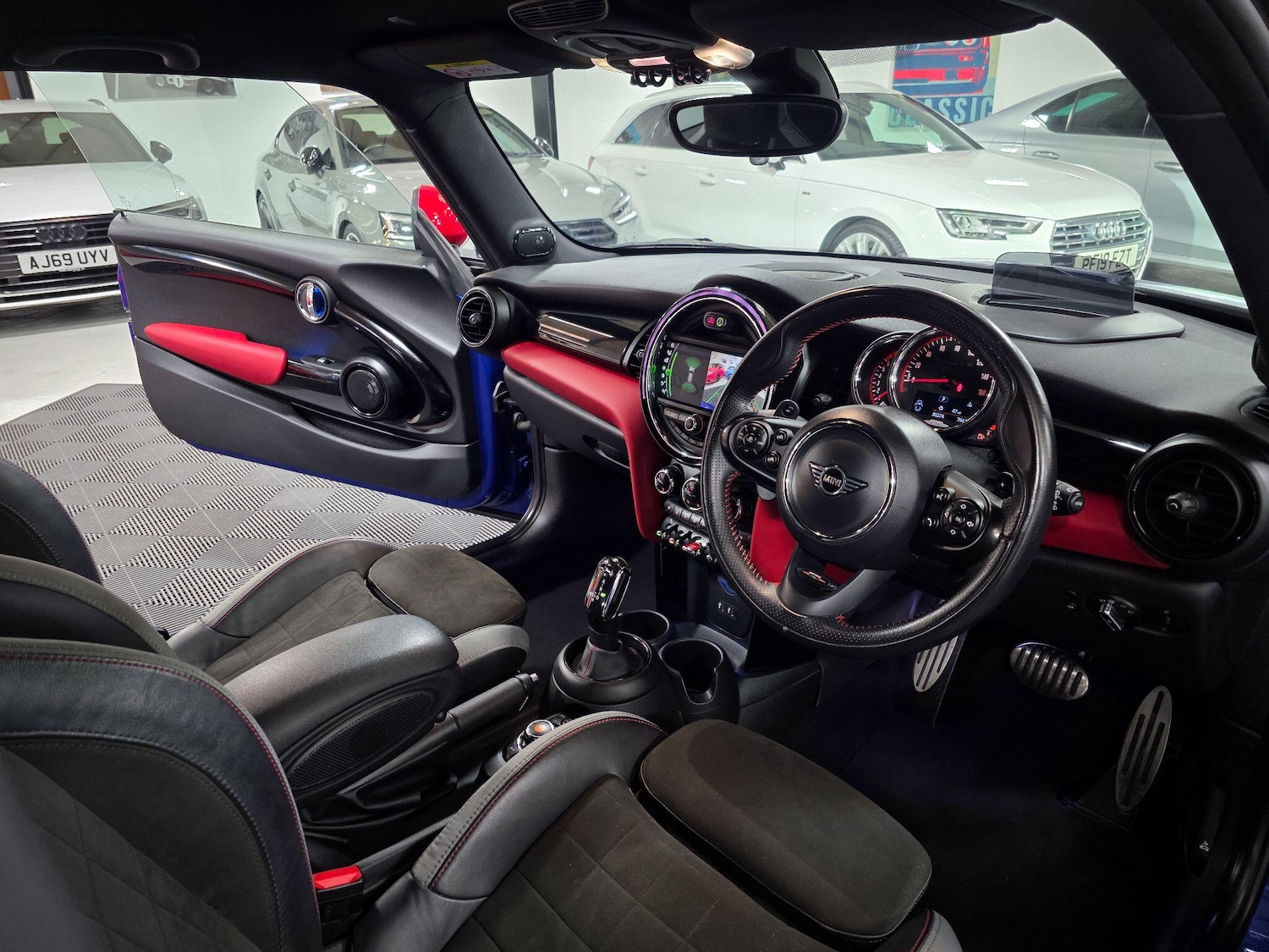 Used MINI Hatch 2019 for sale - 76926963: Photo 8