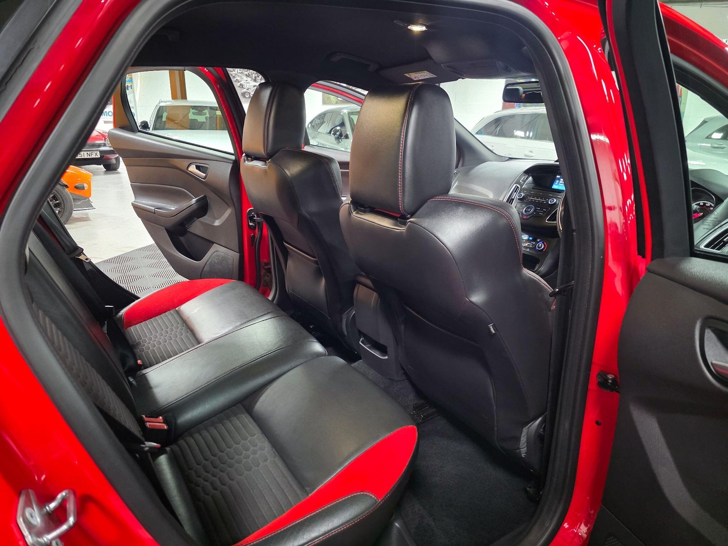 Used Ford Focus 2015 for sale - 76849942: Photo 28