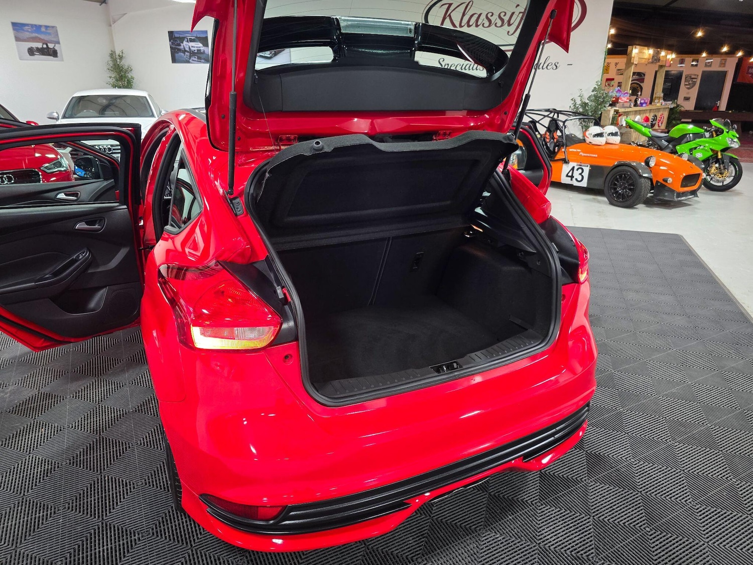 Used Ford Focus 2015 for sale - 76849942: Photo 34